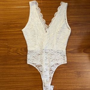 Leith white lace sleeveless bodysuit - brand new